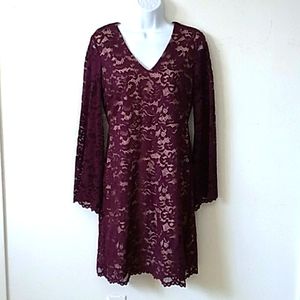 EUC Ivanka Trump burgundy purple crocheted lace v-neck dress with bell sleeves 6